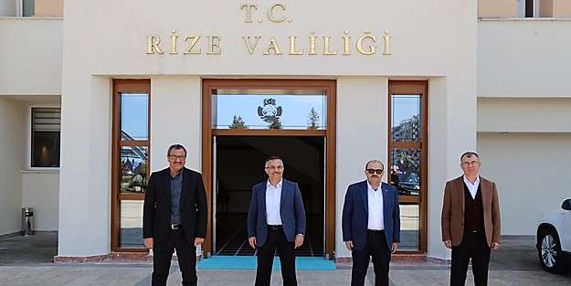 Doğu Karadeniz Valileri Covid-19 Pandemisi İle M&uuml;cadele İ&ccedil;in Rize'de
