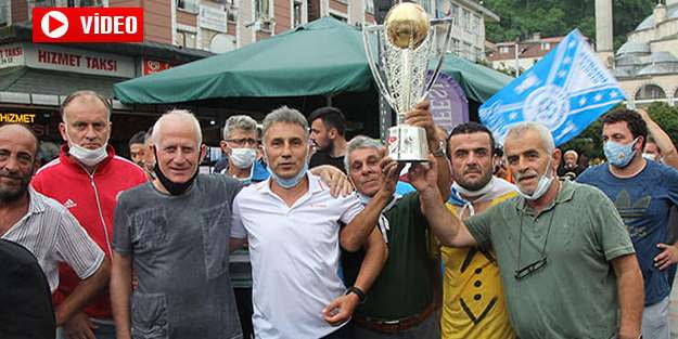 Pazar'da 2. Lig&rsquo;e Y&uuml;kselen Pazarspor'a Coşkulu Karşılama