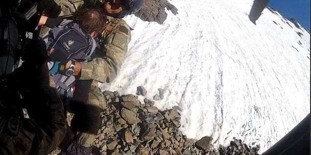 Alman bayan dağcı helikopterle kurtarıldı