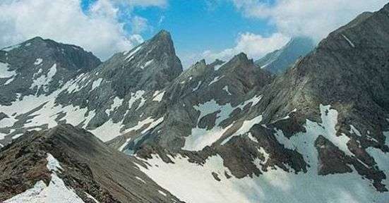 Kaçkar Dağları'na Kar Yağdı