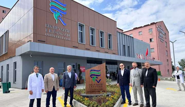 Rize Valisi Baydaş, Yeni Acil Servisi Ziyaret Etti